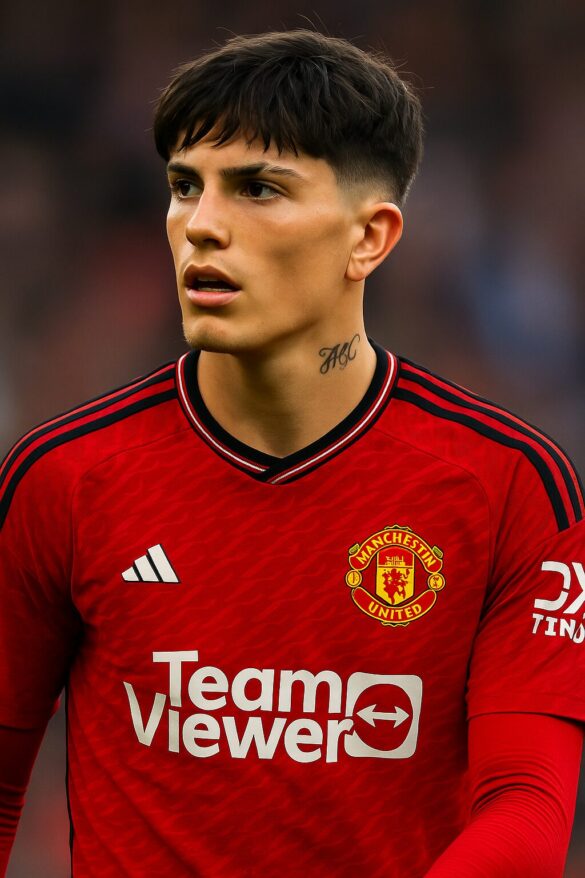 photo of Garnacho in manchester united colours photo of Garnacho in manchester united colours